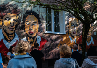 Unveiling of the mural and opening of the exhibition on Miła Street