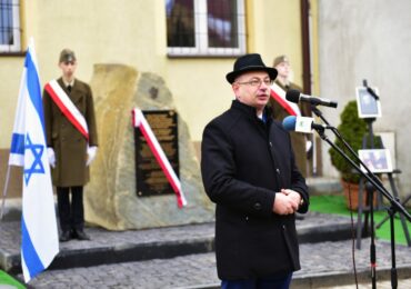 Odsłonięcie pomnika pamięci Żydów w Zakliczynie